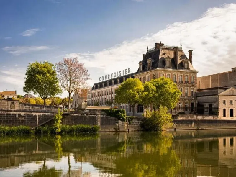 Maison Courvoisier: Luxusní renovace, která propojuje historii a současnost - foto 2 | brand photo