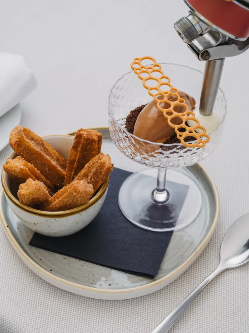 Zahradní elegance a dokonalé chutě: večeře na terase Restaurace Monastiq  - foto 4 | brand photo