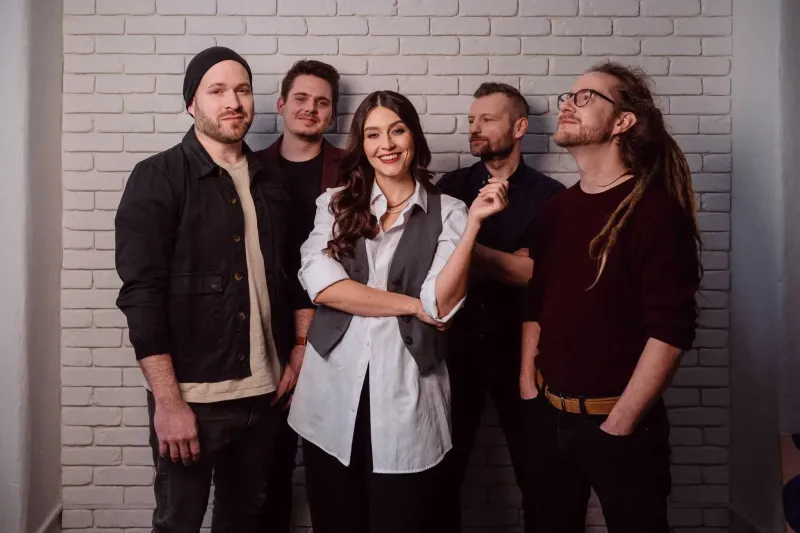 Kateřina Marie Tichá & Bandjeez