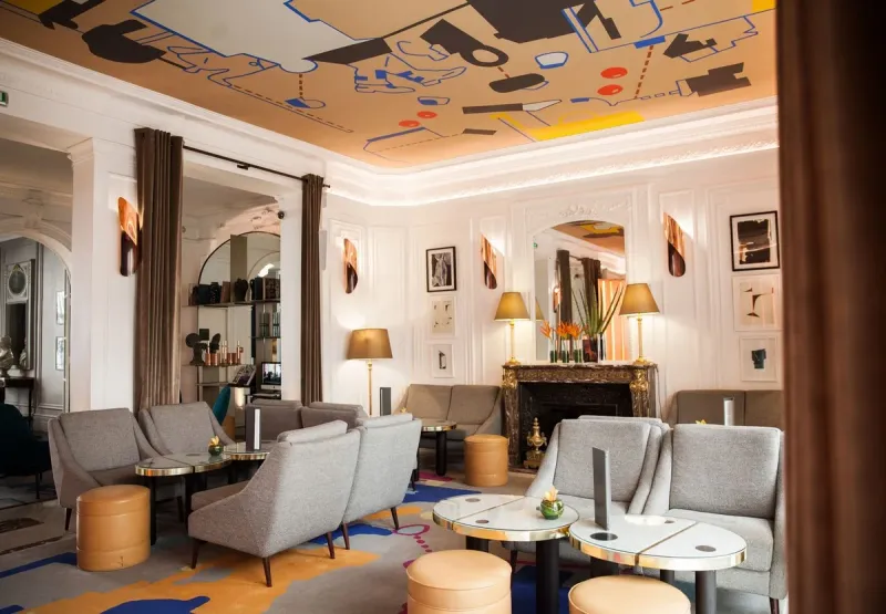 Bar hotelu Vernet