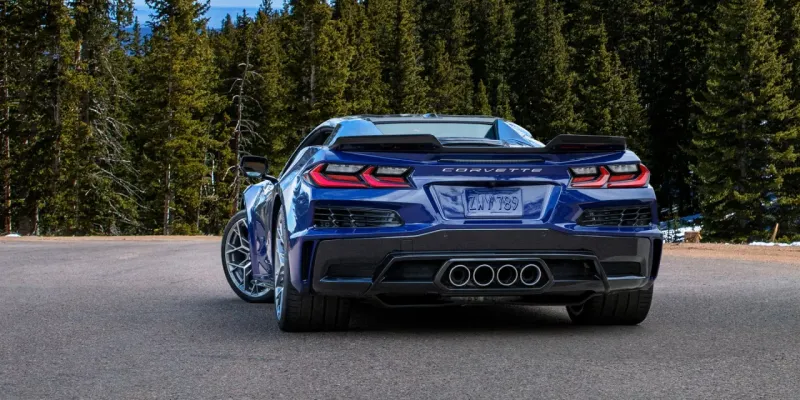 Chevrolet Corvette ZR1 2025: Nová podoba americké ikony - foto 5 | brand photo