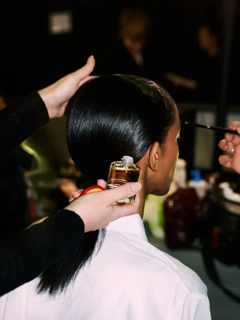 Když se móda a technologie potkají v zákulisí: Dyson na mole ISSEY MIYAKE - foto 4 | brand photo