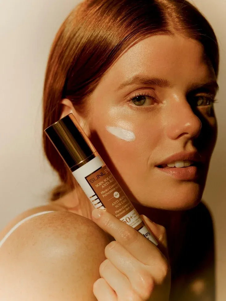 Summer Glow-Up: harmonický letní rituál krásy podle Sisley - foto 2 | brand photo