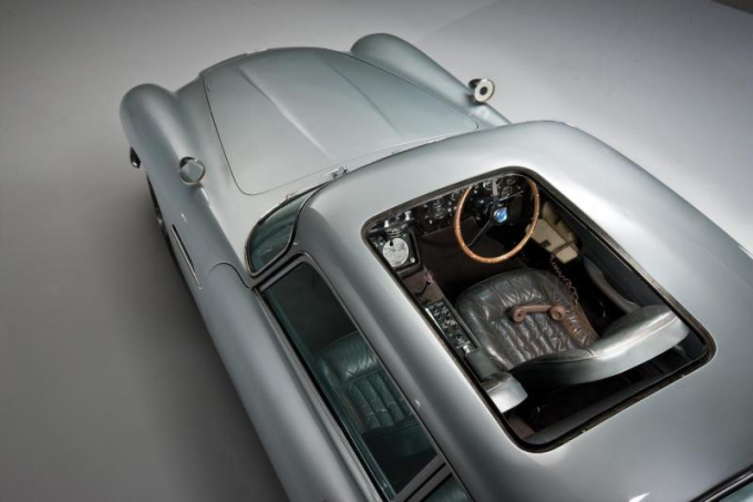 Aston Martin DB5 Aston Martin DB5