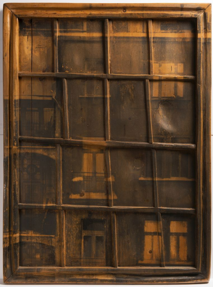 Magdaléna Jetelová: Das Fenster
