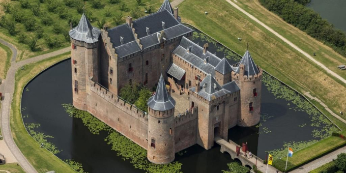 Exclusive Tours