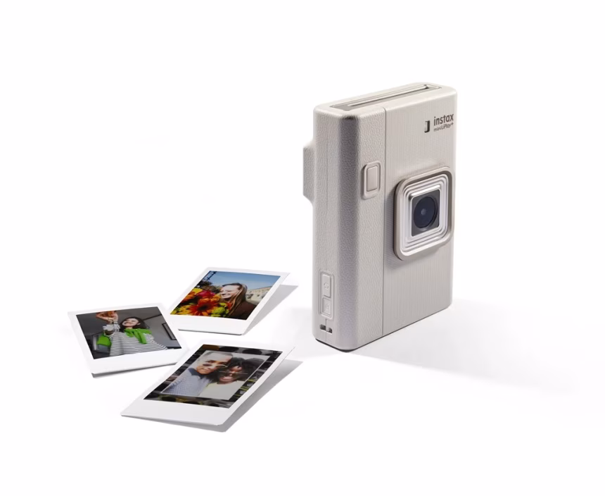 Soutěž o 2 fotoaparáty instax mini LiPlay+™ - foto 1 | brand photo