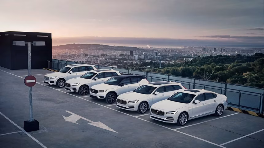 Úžasné Volvo S90 využívá brzdnou energii a přináší vylepšený START/STOP - foto 1 | brand photo