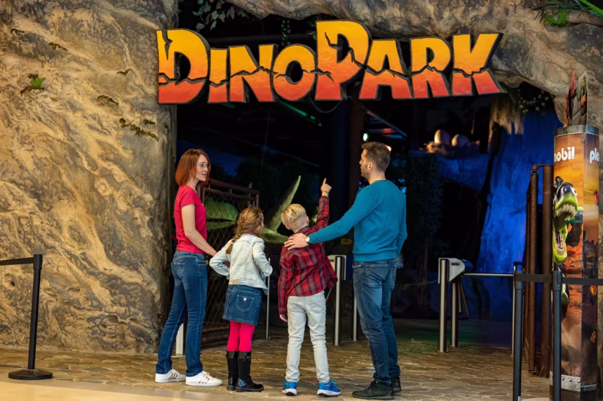 Vezměte svou rodinu za skvělou dinosauří zábavou do DinoParku - foto 1 | brand photo