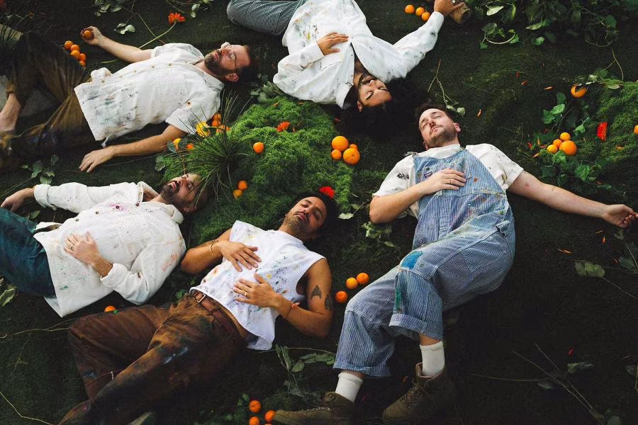 Young The Giant: Victory Garden Tour