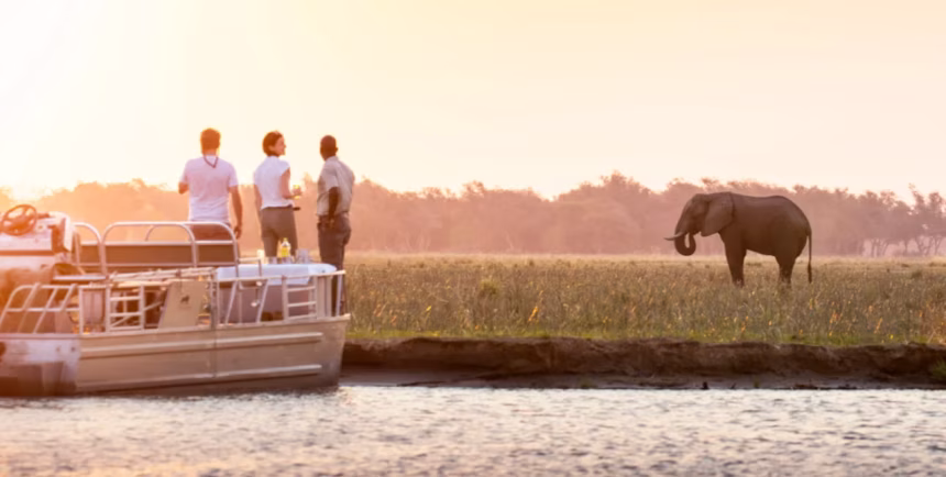 Zažijte plovoucí večeři v kempu Chiawa na řece Zambezi - foto 1 | brand photo